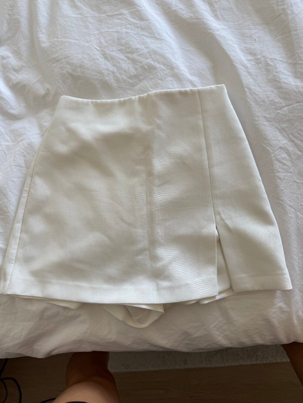Zara White Mini Skort with Front Slit Size S
